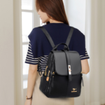 Mochila de Couro Feminina preta