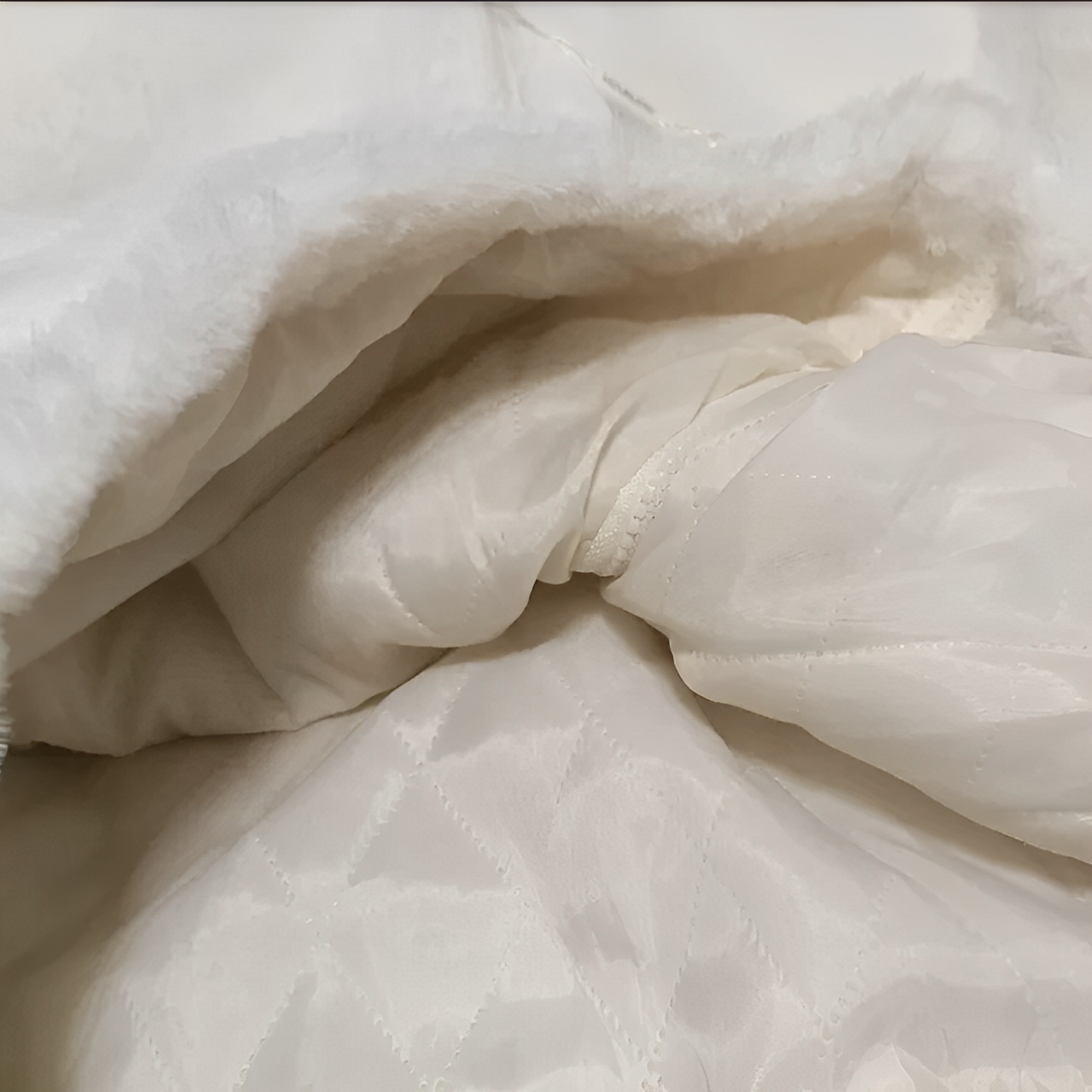 Casaco Feminino de Frio Pérola 3 Detalhes 33 1 2